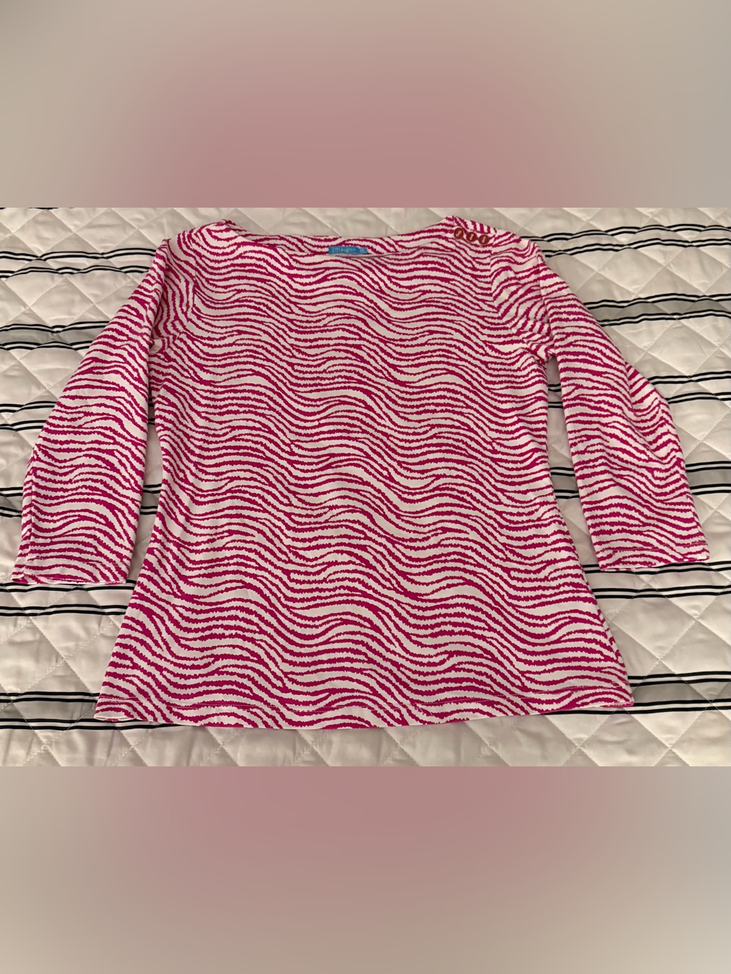 J. Mclaughlin Signature Top Catalina Cloth Pink Radio Wave Zebra Buttons Xs